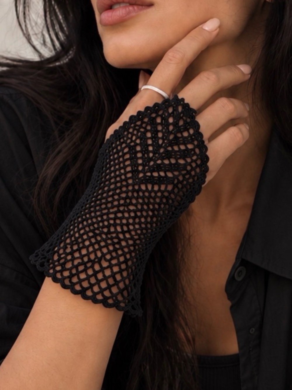 Handmade Crochet Lace Single Hand Glove Black Finger Loop Bridal Boho Mitts S/M